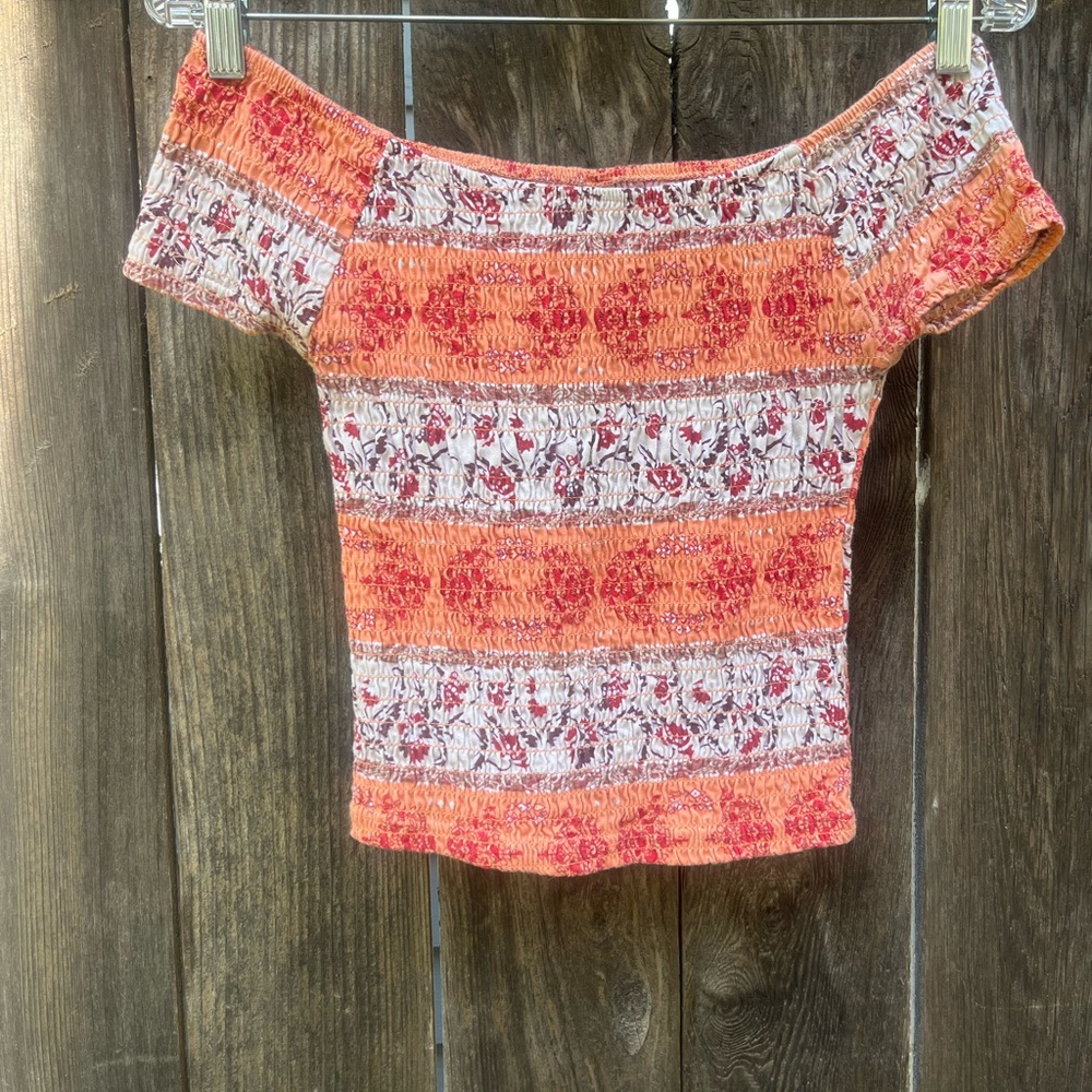 American Rag fitted off the shoulder floral top.